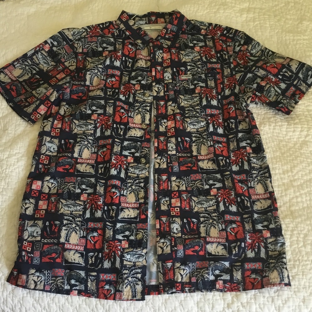 Casual Short-Sleeve Button-Down Shirt - Navy, Red & Cream Tropical Print